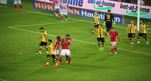 بالفيديو.. بايرن ميونيخ يفوز بالسوبر الألماني ويعادل الرقم القياسي لدورتموند